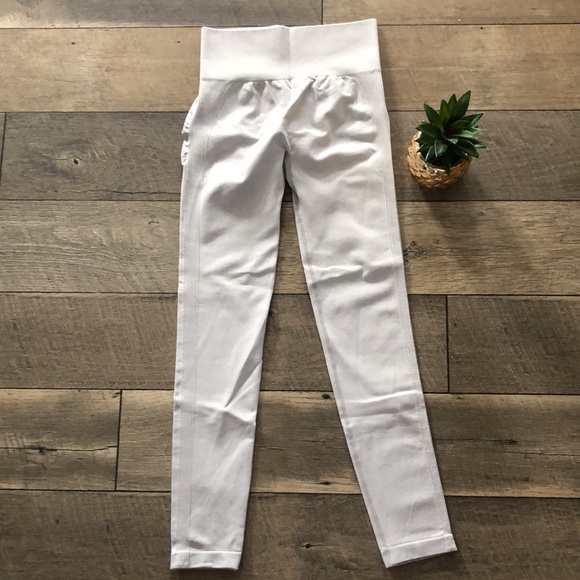 💕Gym Leggings💕 - Picture 3 of 6